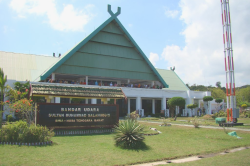 Sultan Muhammad Salahuddin Airport