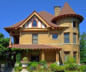 Allen Centennial Gardens